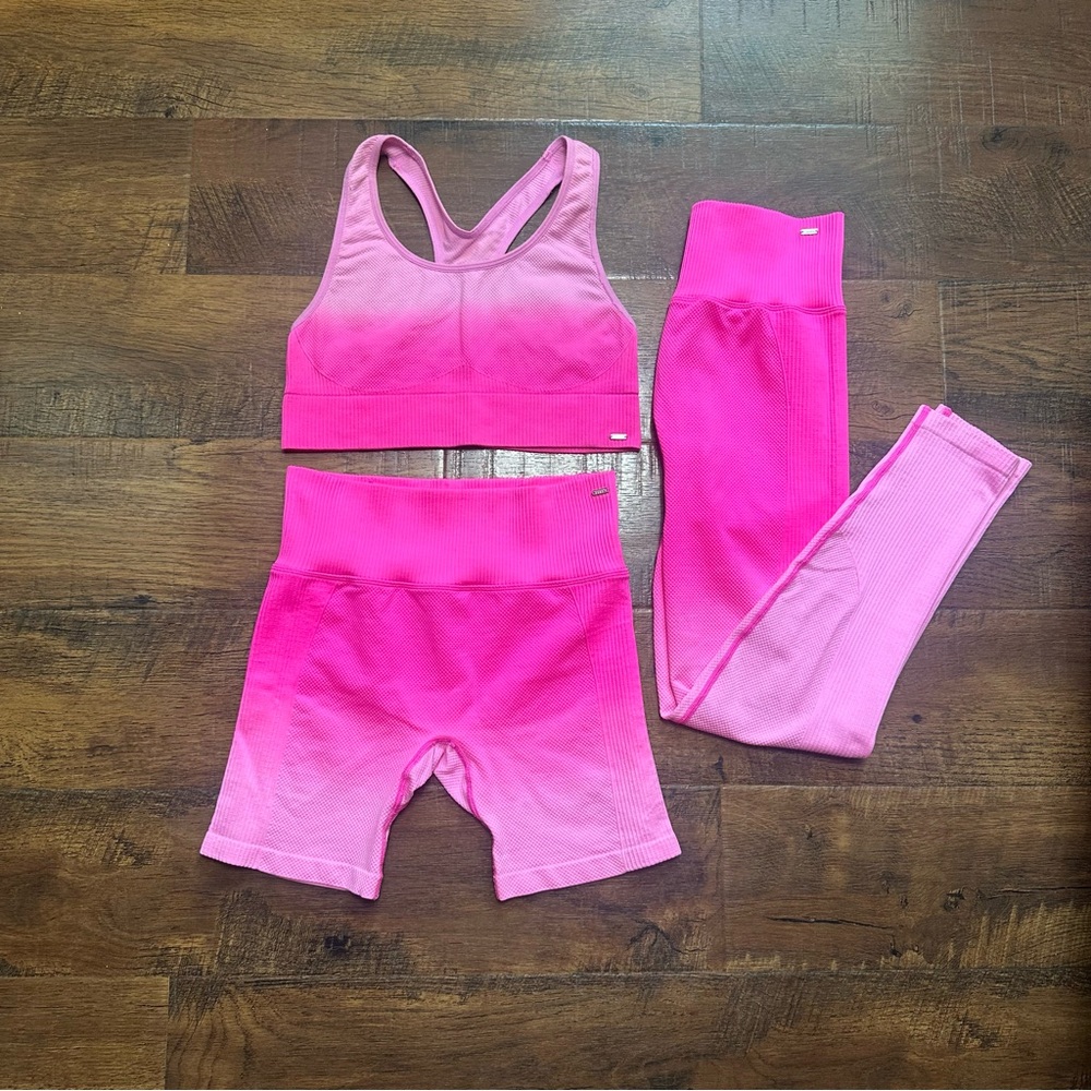 Victoria’s Secret PINK Ombre Seamless Set